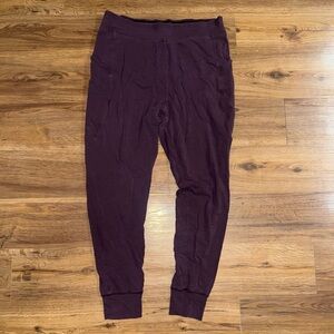Lululemon Plum Women’s Joggers